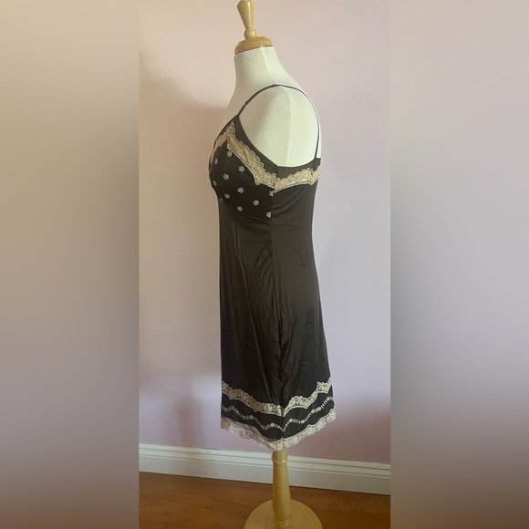 Vintage Brown and Mocha Lace Nightgown - Picture 3 of 5